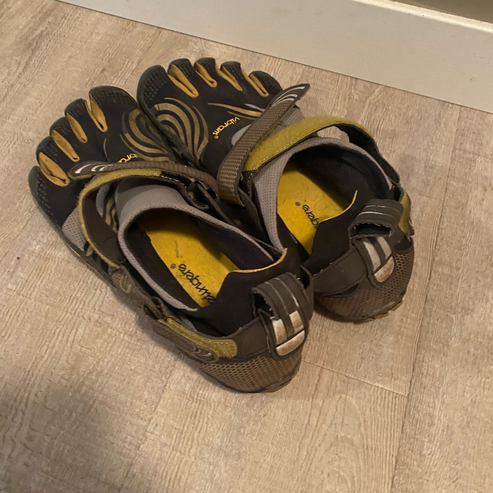 Vibram shoes